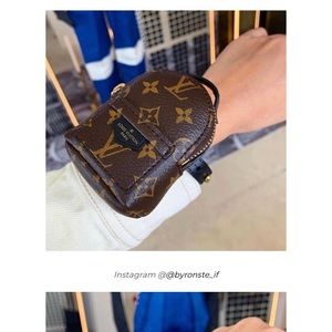 Louis Vuitton LVLXLOL wrist backpack!